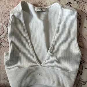 Babaton Cropped V Tank